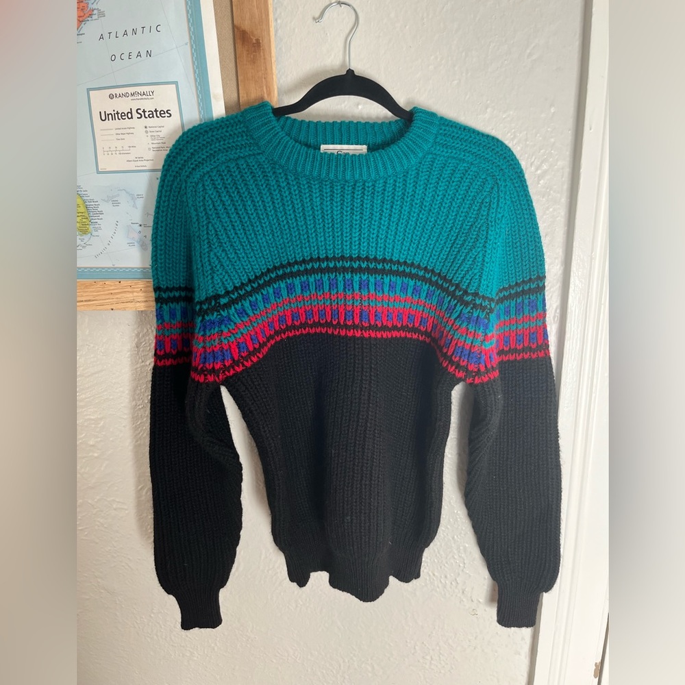 VTG 90’s GAP 100% wool sweater
